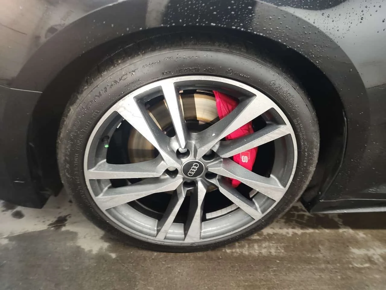 Audi S5 / ДИСТРОНИК / ЧЕРВЕН САЛОН / 2 КЛЮЧА / АВТОКРЕДИТ, снимка 6 - Автомобили и джипове - 56256859