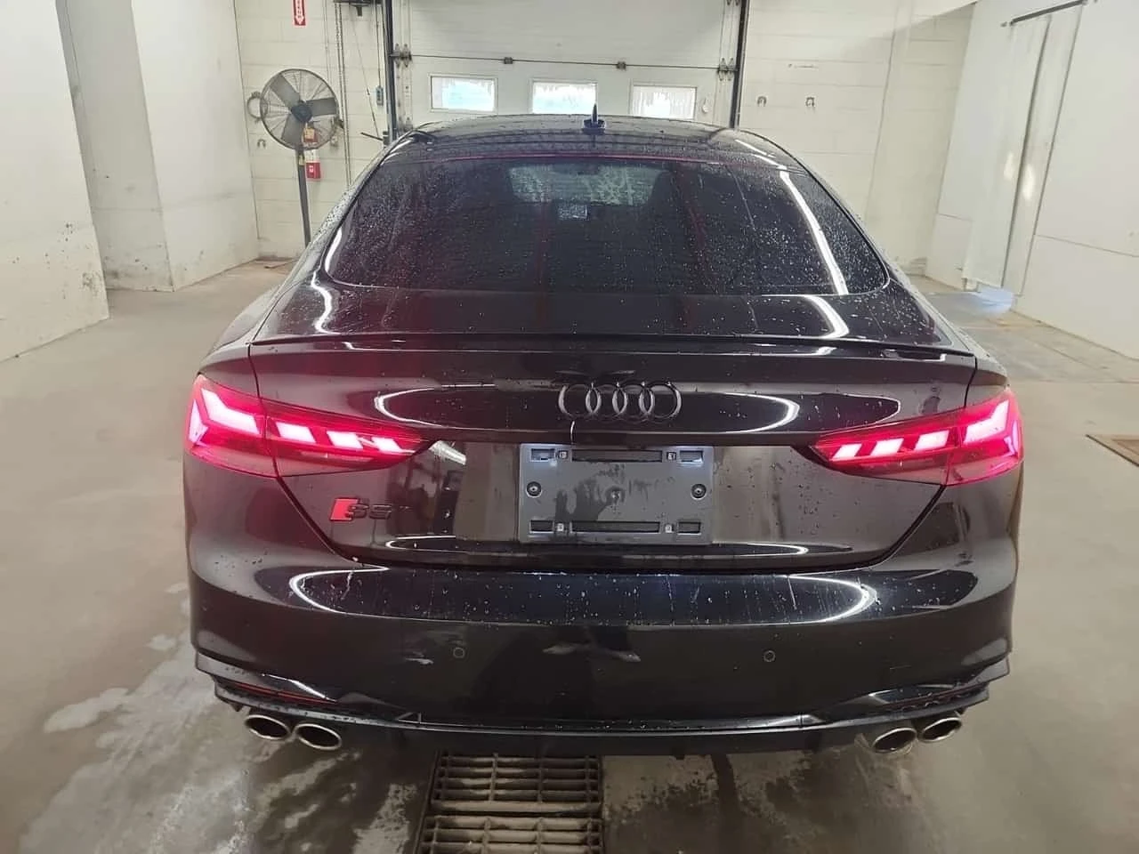 Audi S5 / ДИСТРОНИК / ЧЕРВЕН САЛОН / 2 КЛЮЧА / АВТОКРЕДИТ, снимка 5 - Автомобили и джипове - 56256859