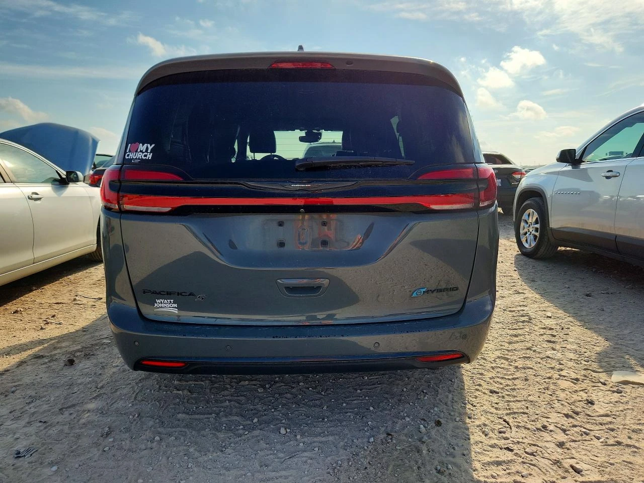 Chrysler Pacifica 3.6l Hybrid Limited, снимка 6 - Автомобили и джипове - 56663986