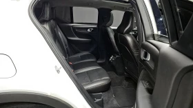 Volvo XC40, снимка 13