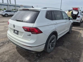 VW Tiguan HIGHLINE/R LINE/ПОДГРЕВ/ПАНО/CARFAX/ФИНАНСИРАНЕ, снимка 3