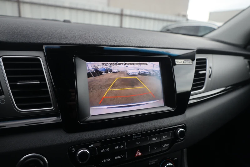 Kia Niro 1.6 Hybrid KeyGO KAM Distronic Lane 18Zoll #iCarbg, снимка 13 - Автомобили и джипове - 53391278