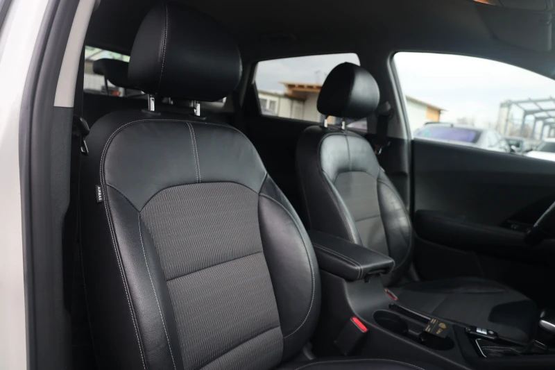 Kia Niro 1.6 Hybrid KeyGO KAM Distronic Lane 18Zoll #iCarbg, снимка 16 - Автомобили и джипове - 53391278