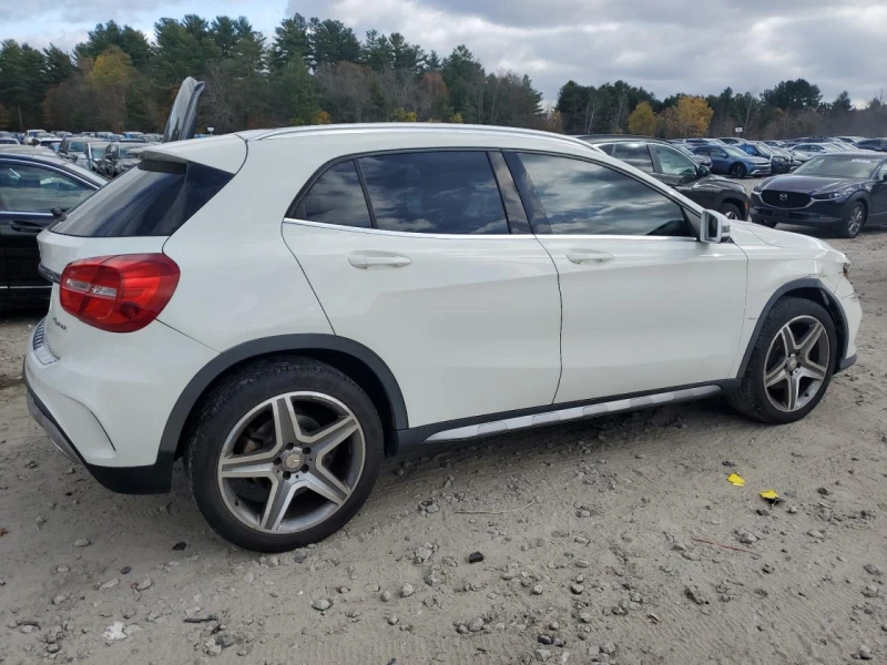Mercedes-Benz GLA 250 4Matic, снимка 3 - Автомобили и джипове - 53589105