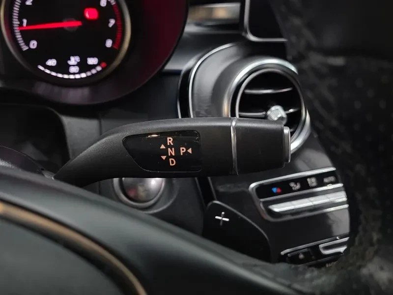 Mercedes-Benz GLC 300 4Matic Coupe, снимка 9 - Автомобили и джипове - 56020154