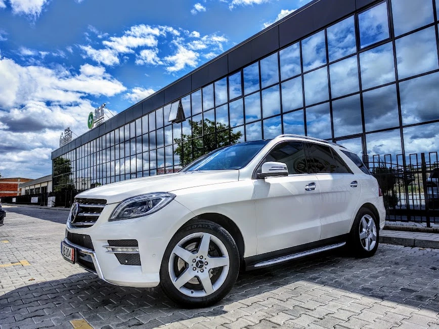 Mercedes-Benz ML 350 * AMG* PANORAMA* DISTRONIC* KEYLESS GO* MAX FULL - изображение 3