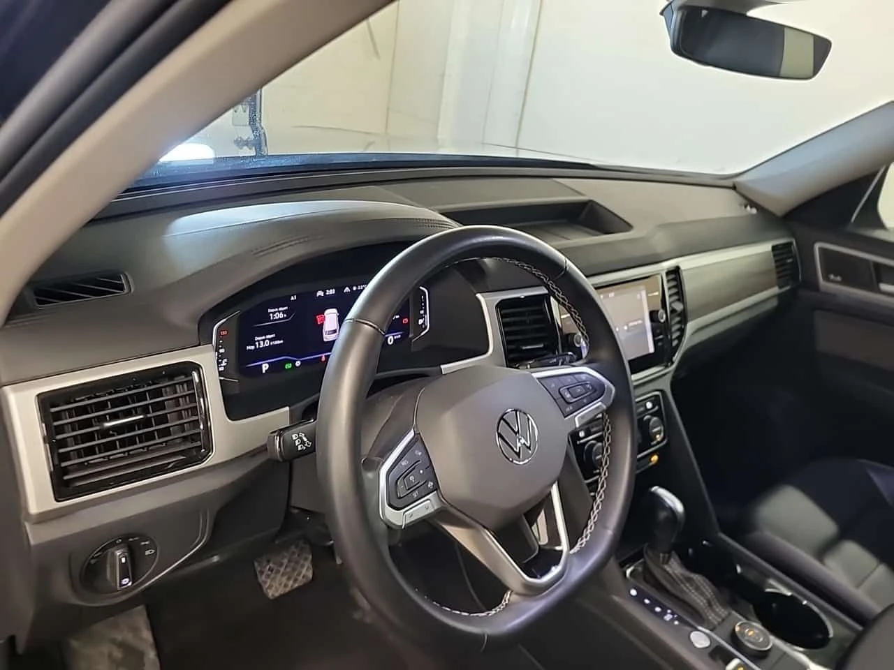 VW Atlas * Highline * CARFAX * БЕЗ ПЪРВОНАЧАЛНА ВНОСКА, снимка 9 - Автомобили и джипове - 53814473