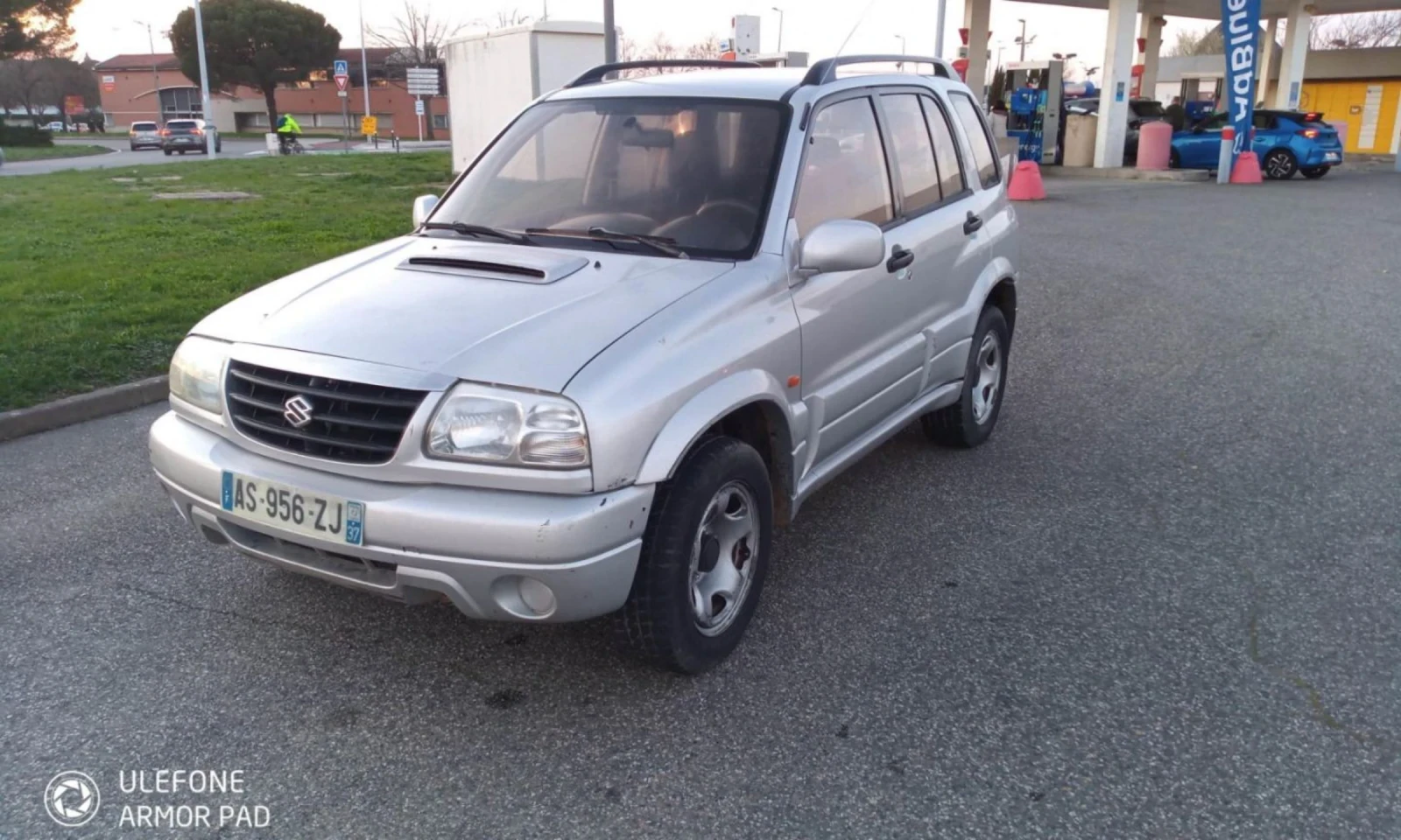 Suzuki Grand vitara 2.0 HDI фейс , снимка 6 - Автомобили и джипове - 53976280