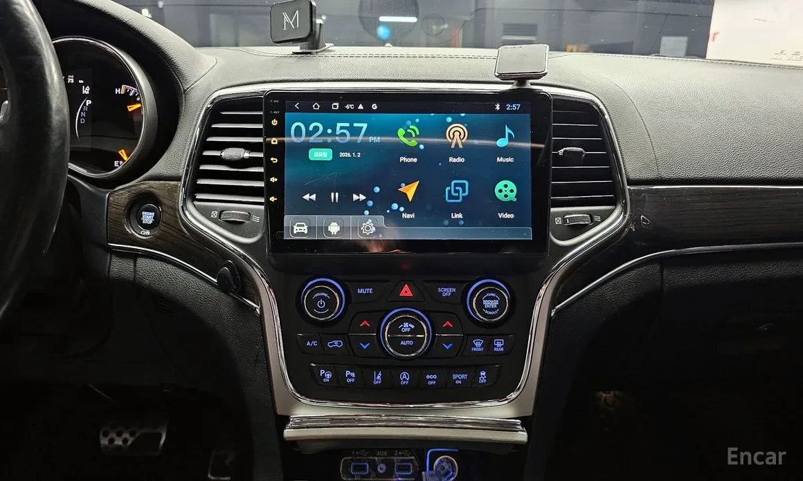 Jeep Grand cherokee 3.6 4x4 / OVERLAND / DISTRONIC / FACELIFT / ОБДУХ, снимка 14 - Автомобили и джипове - 54045562