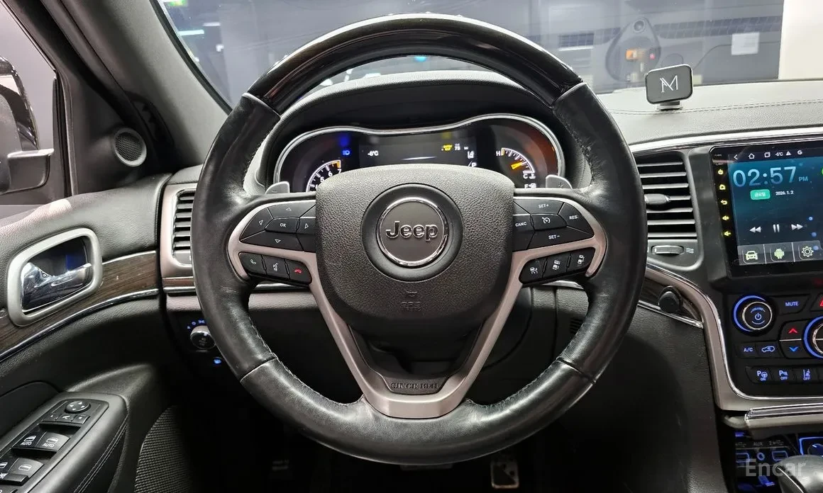 Jeep Grand cherokee 3.6 4x4 / OVERLAND / DISTRONIC / FACELIFT / ОБДУХ, снимка 13 - Автомобили и джипове - 54045562