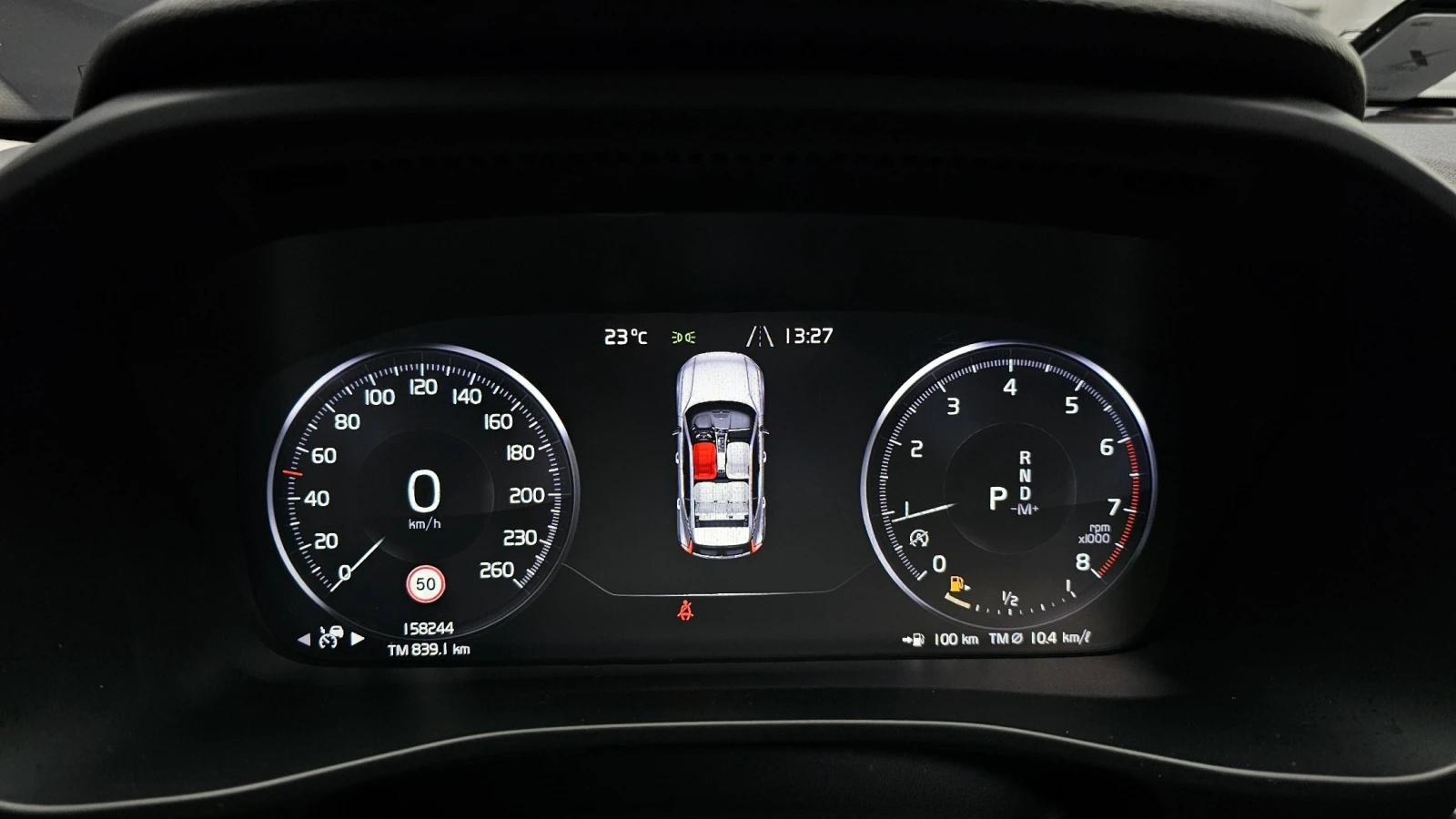 Volvo XC40, снимка 8 - Автомобили и джипове - 54555906