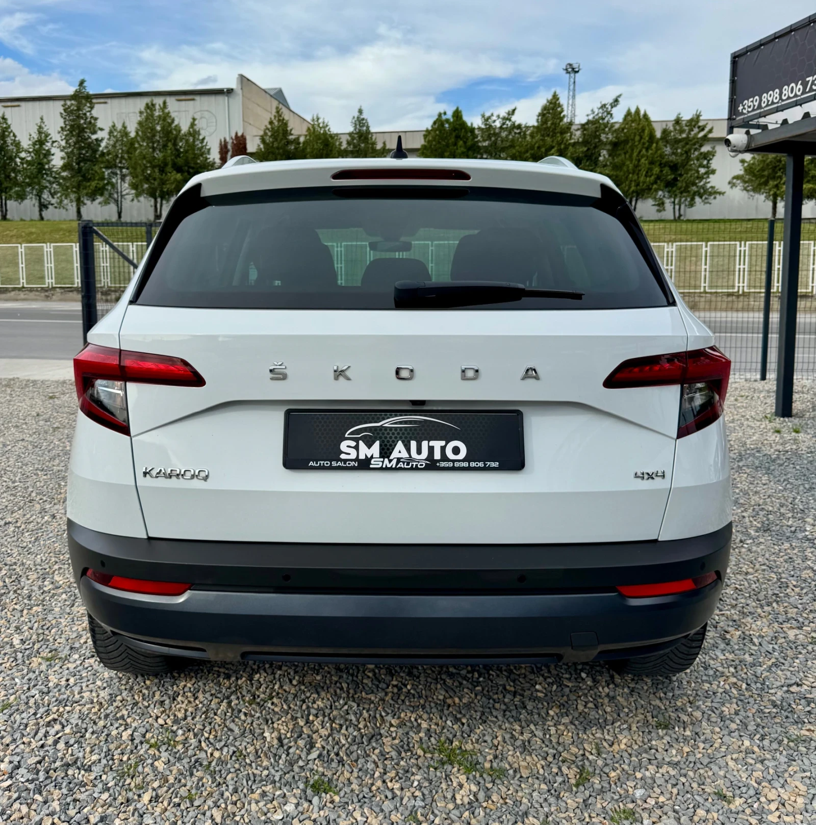 Skoda Karoq 2.0 150 4x4 Digital , снимка 4 - Автомобили и джипове - 54948207