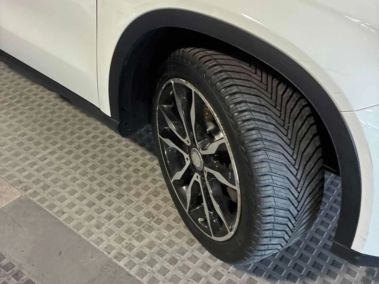 Mercedes-Benz GLA 250 * CARFAX * ЦЕНА ДО БГ, снимка 10 - Автомобили и джипове - 55060763