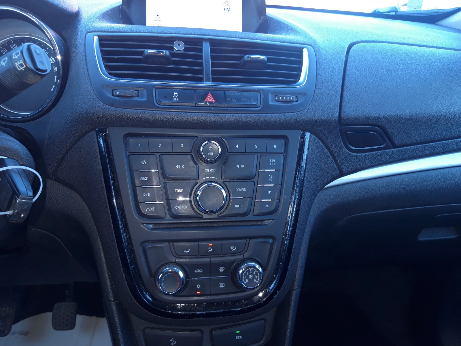 Opel Mokka, снимка 6 - Автомобили и джипове - 55099349