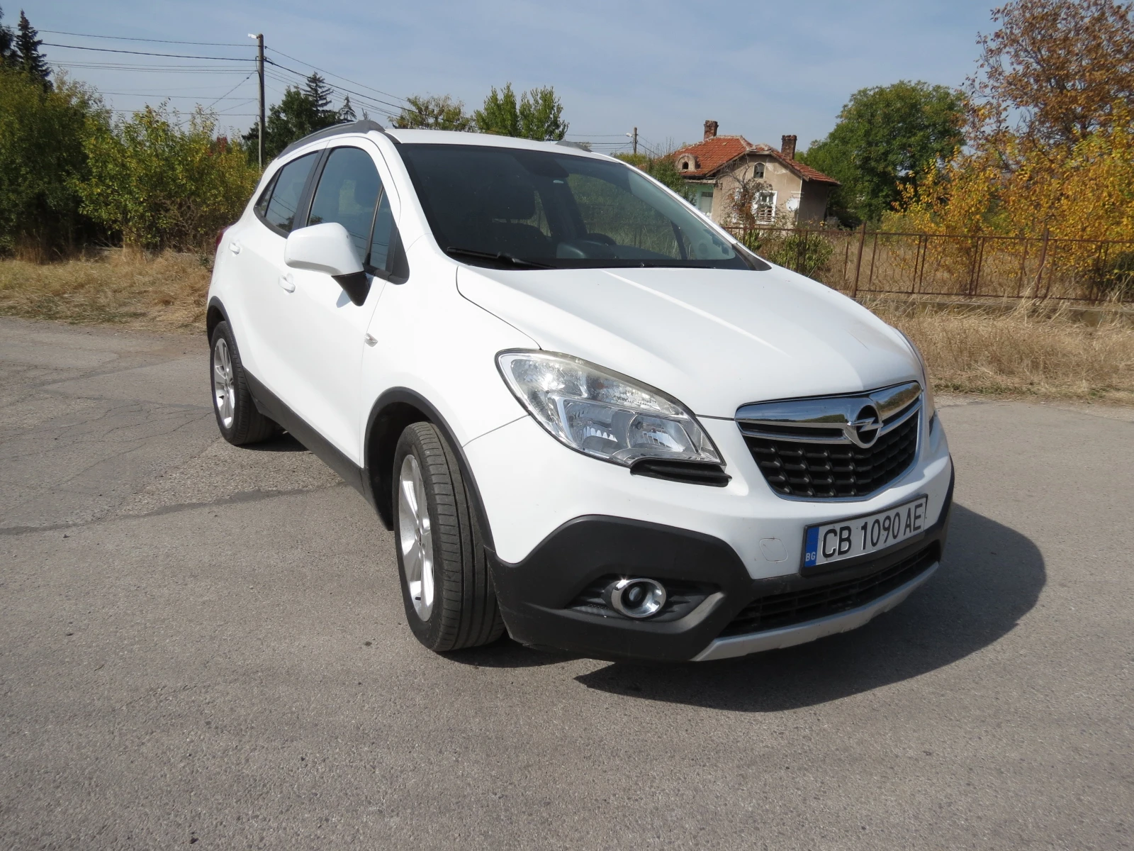 Opel Mokka, снимка 2 - Автомобили и джипове - 56345536