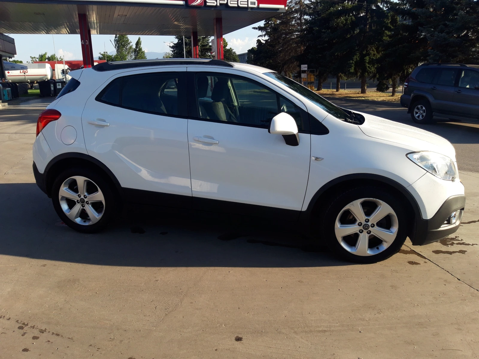 Opel Mokka, снимка 4 - Автомобили и джипове - 55099349