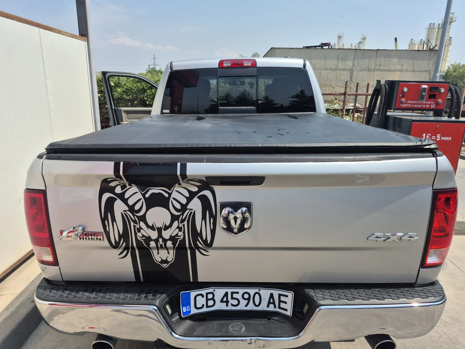 Dodge RAM 1500 Big horn, снимка 8 - Автомобили и джипове - 55727278