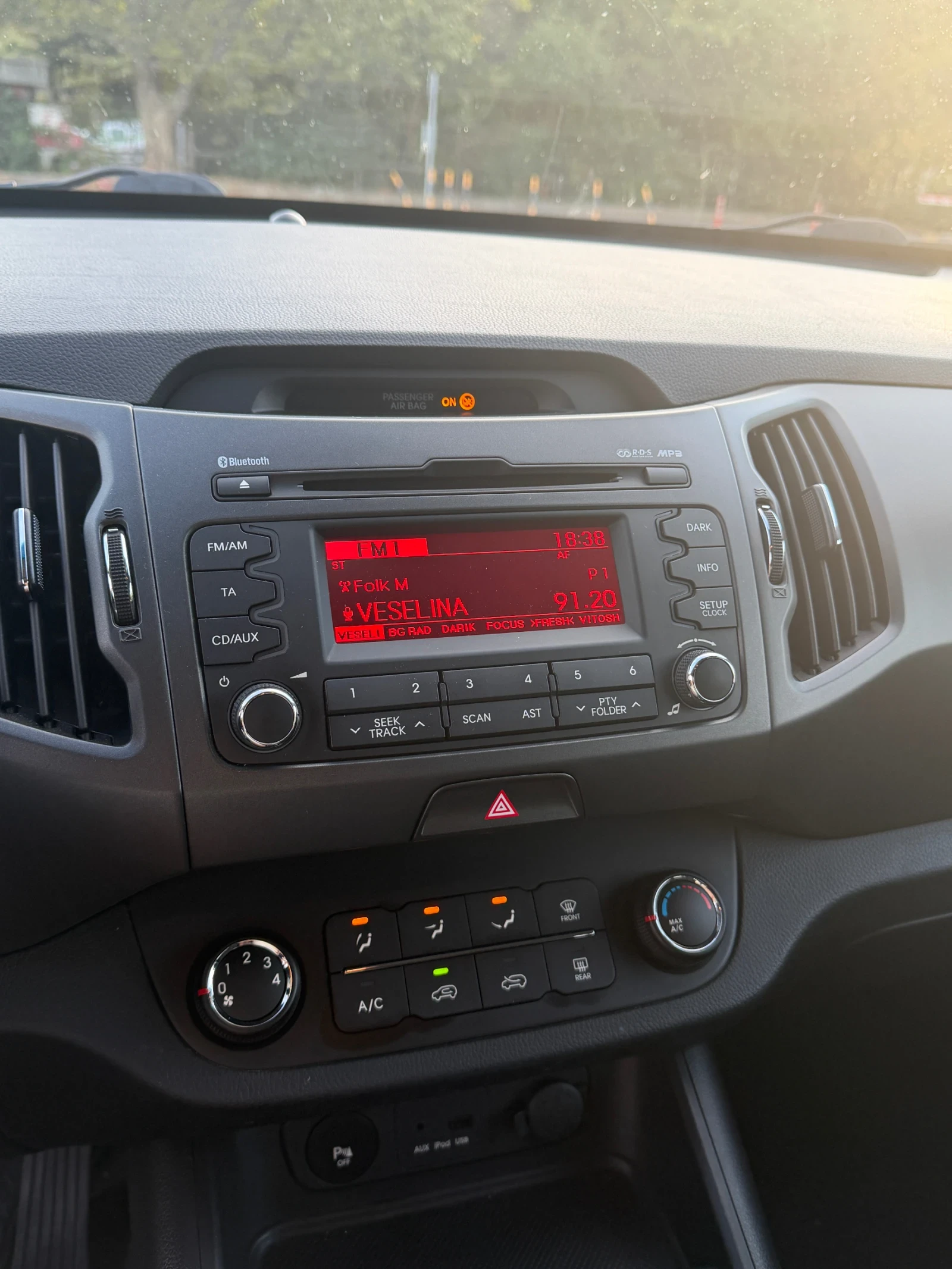 Kia Sportage 1.7CRDI, снимка 11 - Автомобили и джипове - 56099886