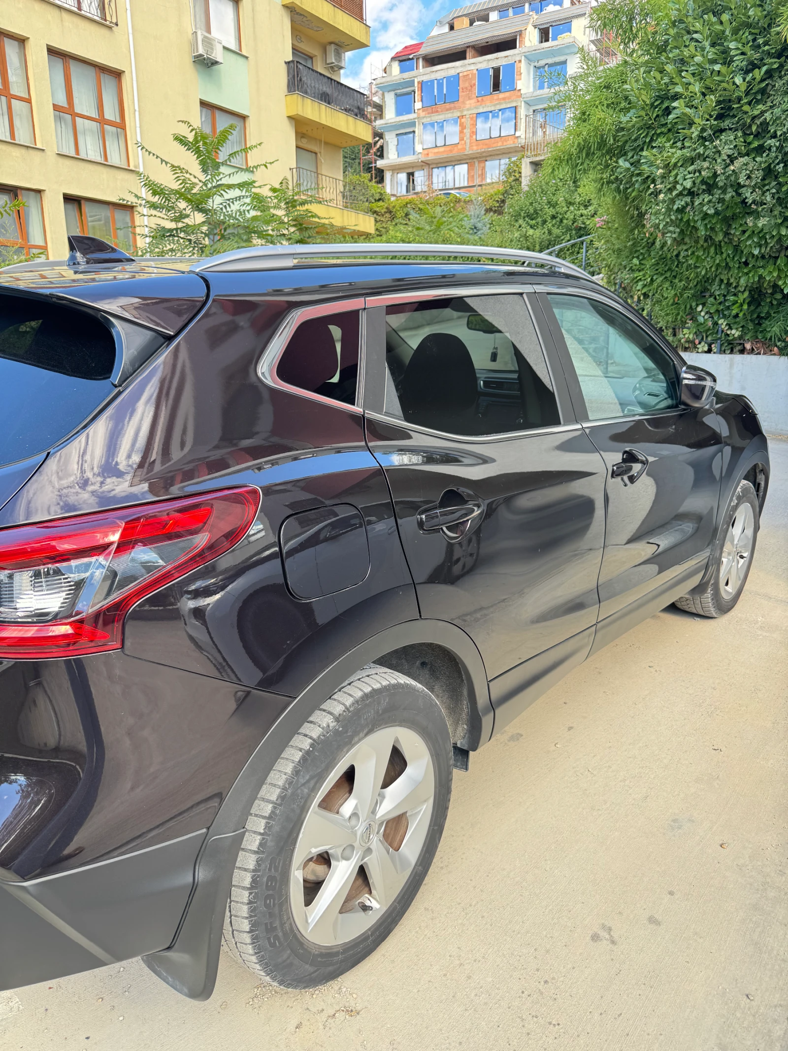 Nissan Qashqai, снимка 3 - Автомобили и джипове - 56220337