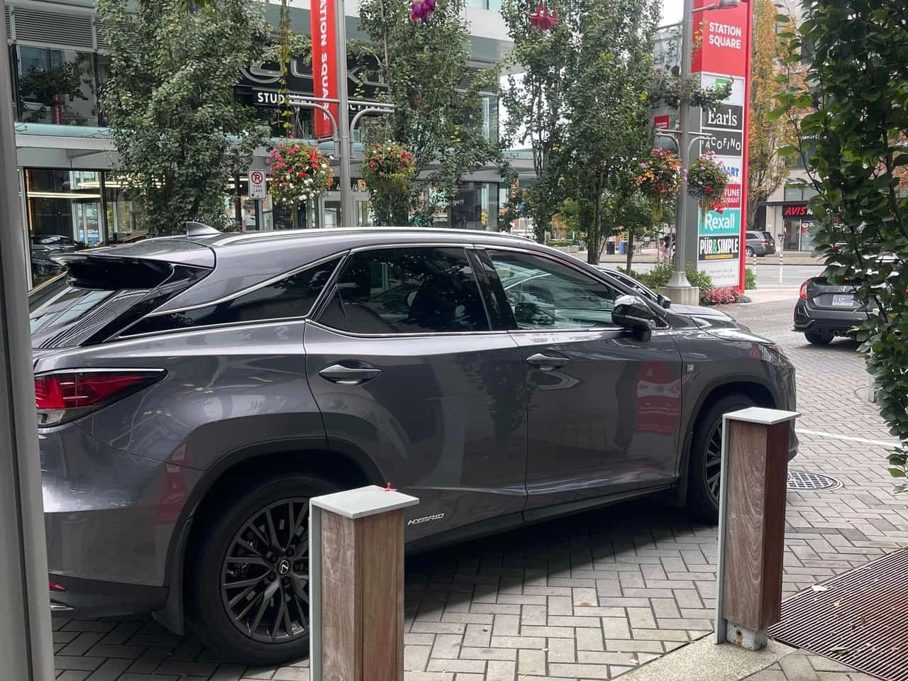 Lexus RX 450h * CARFAX * ОПЦИЯ ЗА ФИНАНСИРАНЕ, снимка 4 - Автомобили и джипове - 56329378