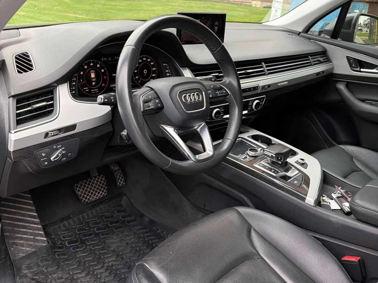 Audi Q7 * Progressiv * CARFAX * ЦЕНА ДО БГ, снимка 10 - Автомобили и джипове - 56532311