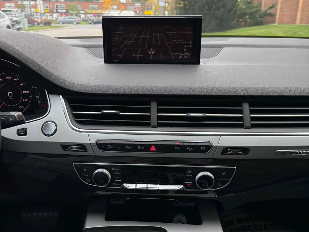 Audi Q7 * Progressiv * CARFAX * ЦЕНА ДО БГ, снимка 13 - Автомобили и джипове - 56532311