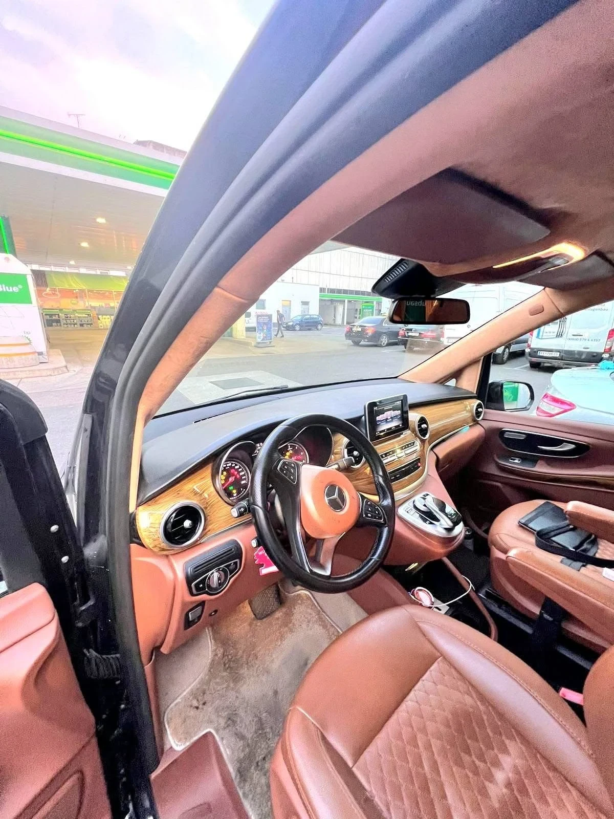 Mercedes-Benz V 250 D ОЧАКВАН ВНОС VIP BUISNESS CLASS 7+ 1 ЛИЗИНГ 100% - изображение 6