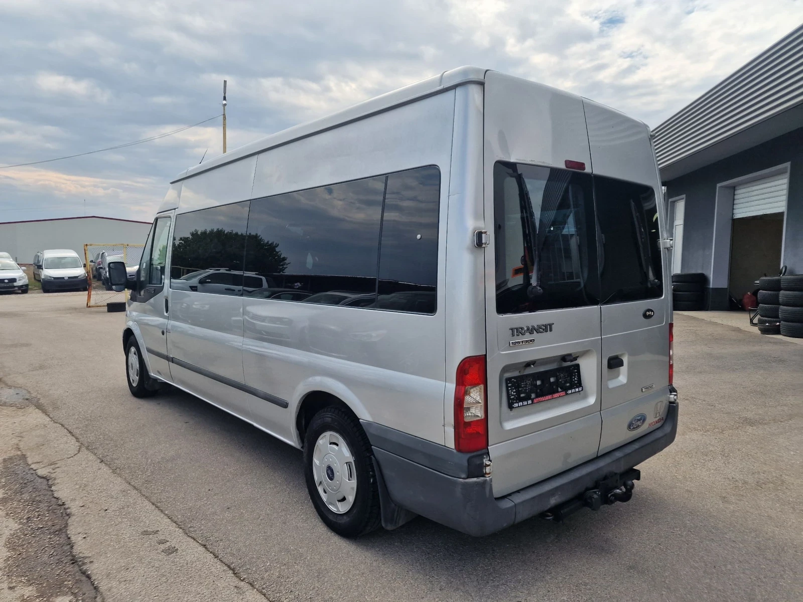 Ford Transit 2.2.2TDCI 9 МЕСТА КЛИМА  - изображение 4