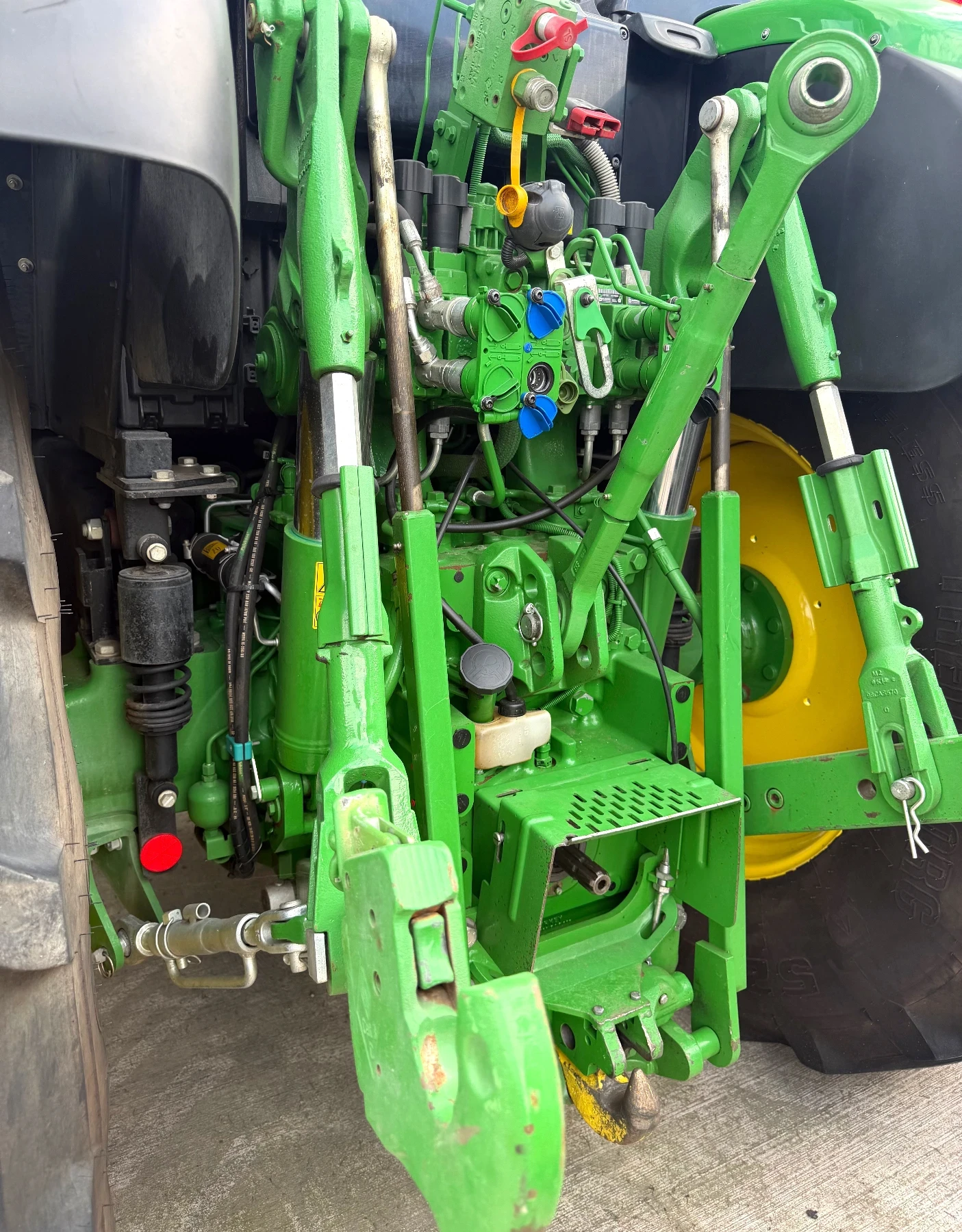Трактор John Deere 6155M 3000мч. Като нов!, снимка 5 - Селскостопанска техника - 55754895