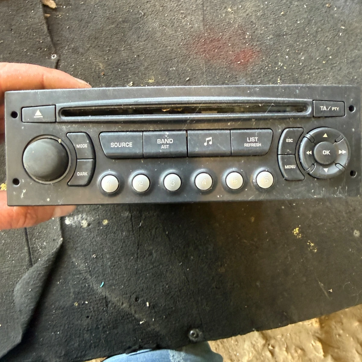 Авторадио CD MP3 плейър за Citroen C4 9666967777-559