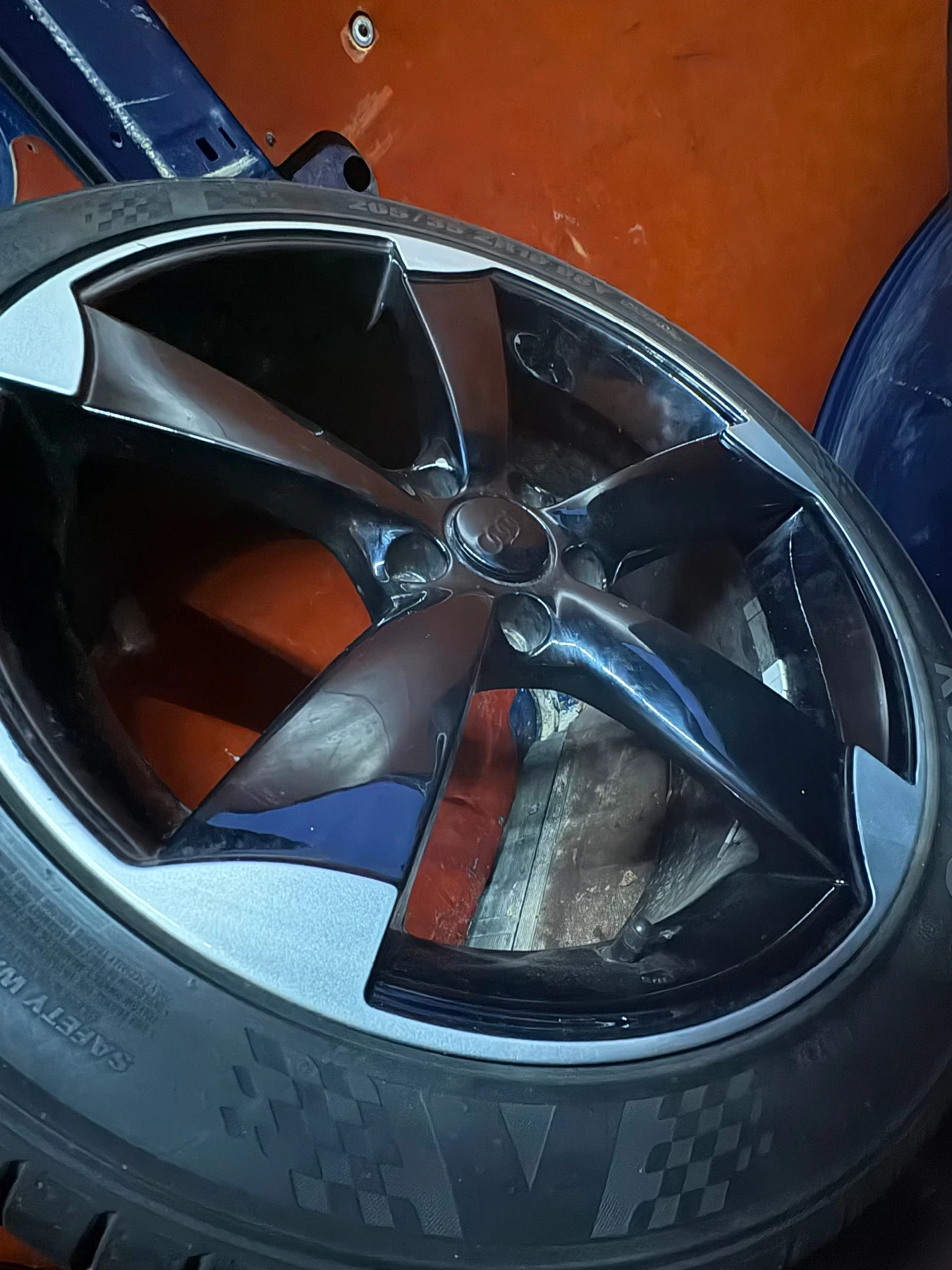    265/35R19  Audi | Mobile.bg   3