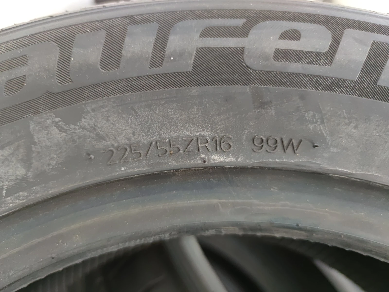 Гуми Летни 225/55R16, снимка 8 - Гуми и джанти - 56664520
