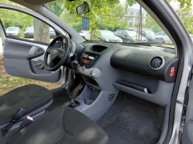 Toyota Aygo Бензин перфектен, снимка 11