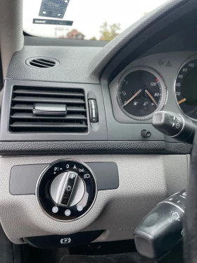 Mercedes-Benz C 320, снимка 8