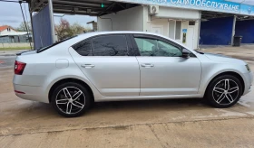 Skoda Octavia 2.0TDi* DSG* NAVI* LED*  - 11800 € / 23078.79 лв. - 69587157 4