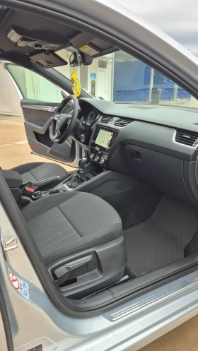 Skoda Octavia 2.0TDi* DSG* NAVI* LED*  - 11800 € / 23078.79 лв. - 69587157 11