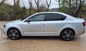 Skoda Octavia 2.0TDi* DSG* NAVI* LED*  - 11800 € / 23078.79 лв. - 69587157 7