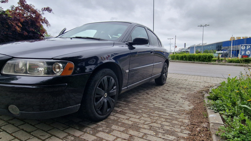 Volvo S60, снимка 2 - Автомобили и джипове - 45807794