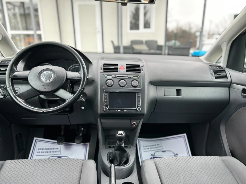 VW Touran 1.9TDI 105кс НАВИ* ПОДГРЕВ* КЛИМАТРОНИК, снимка 7 - Автомобили и джипове - 48624642