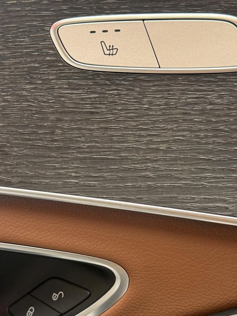 Mercedes-Benz C 300, снимка 9 - Автомобили и джипове - 52568870