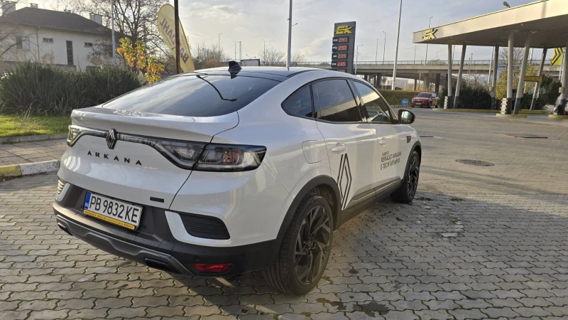 Renault Arkana 1.6 HYBRID , снимка 6 - Автомобили и джипове - 52562432