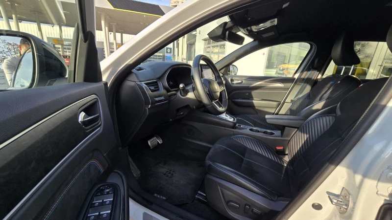 Renault Arkana 1.6 HYBRID , снимка 9 - Автомобили и джипове - 52562432