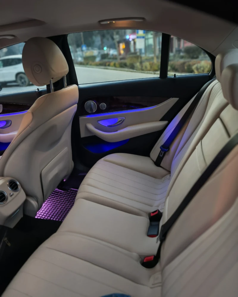 Mercedes-Benz E 300 AMG line, снимка 6 - Автомобили и джипове - 52869928