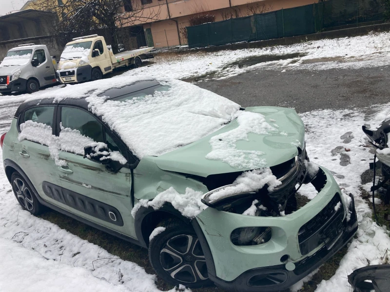 Citroen C3 1.2SHINE, снимка 8 - Автомобили и джипове - 53377631