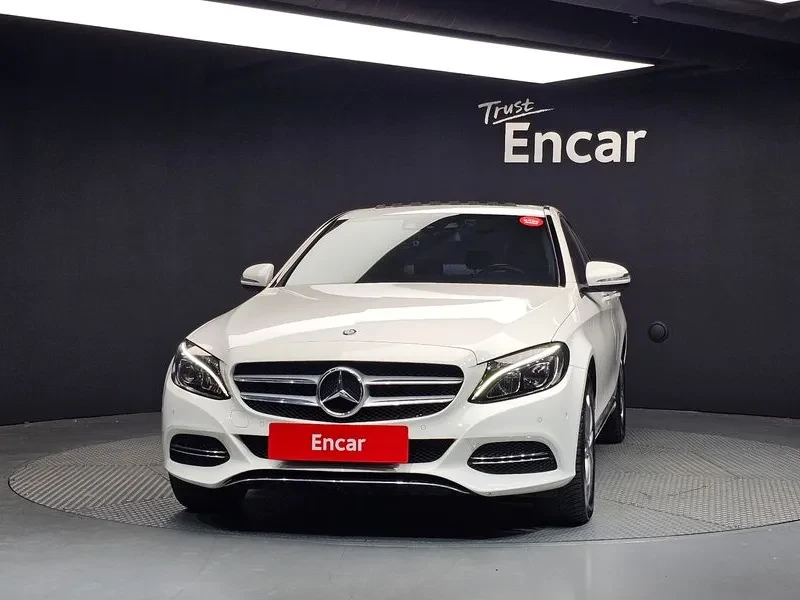 Mercedes-Benz C 220 Avantgarde, снимка 3 - Автомобили и джипове - 53071119