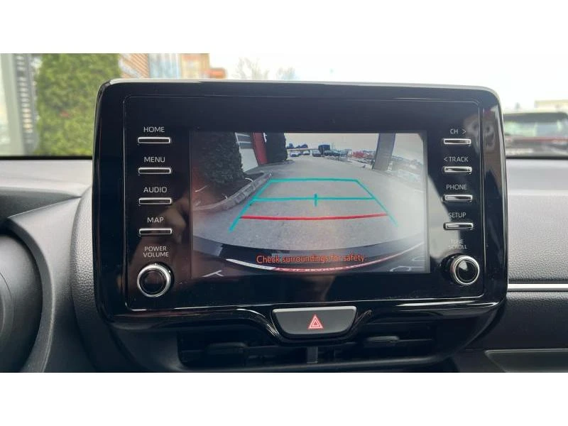 Toyota Yaris 1.5H Chick Extra, снимка 15 - Автомобили и джипове - 53997355