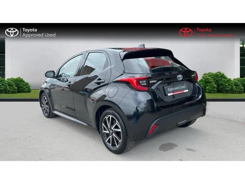 Toyota Yaris 1.5H Chick Extra, снимка 7 - Автомобили и джипове - 53997355