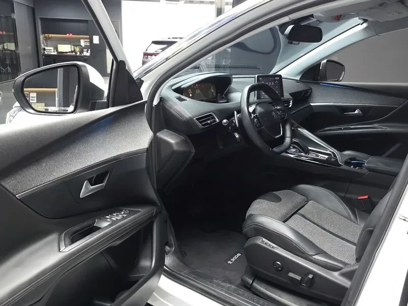 Peugeot 3008 1.6 Bluehdi Allure, снимка 10 - Автомобили и джипове - 55830871