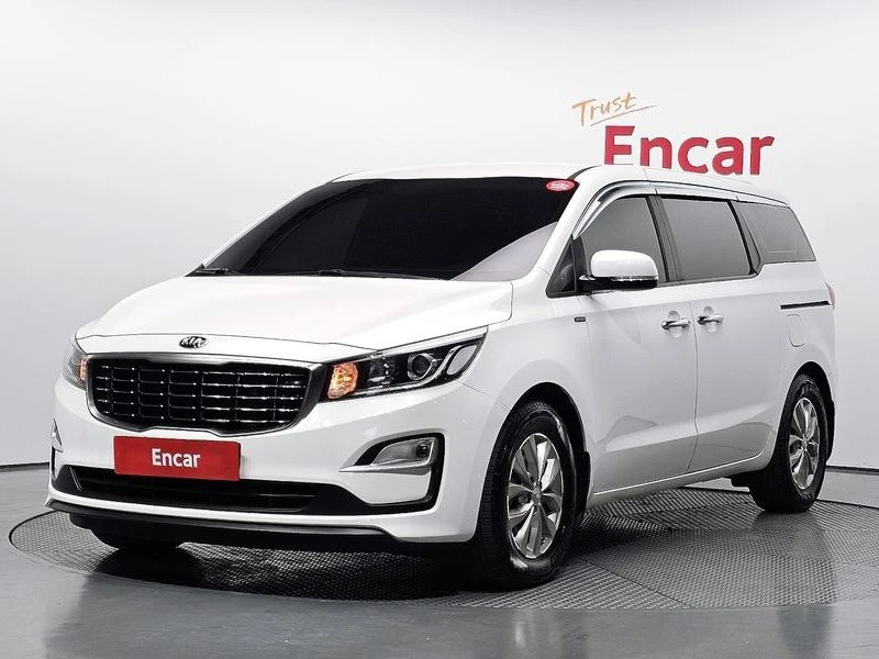 Kia Carnival 11-Seater Deluxe| 200к.с.