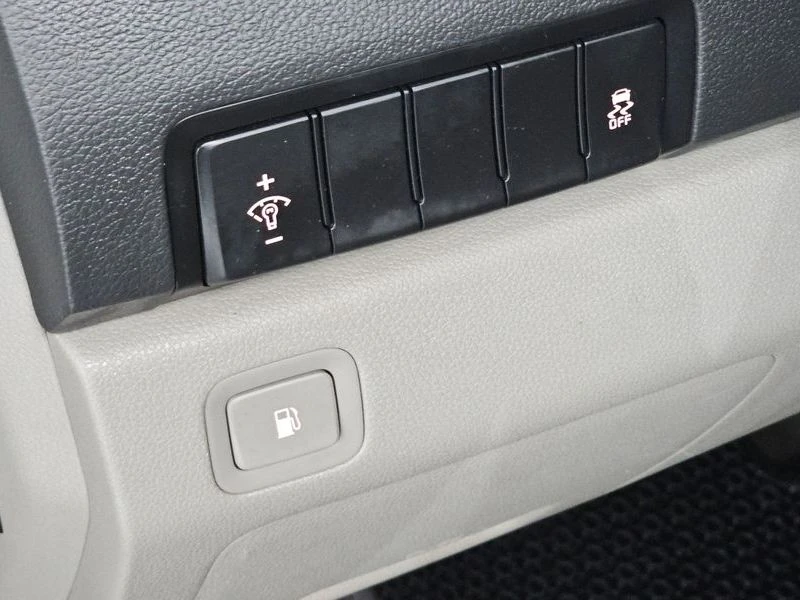 Kia Carnival 11-Seater Deluxe| 200к.с., снимка 14 - Автомобили и джипове - 56165127
